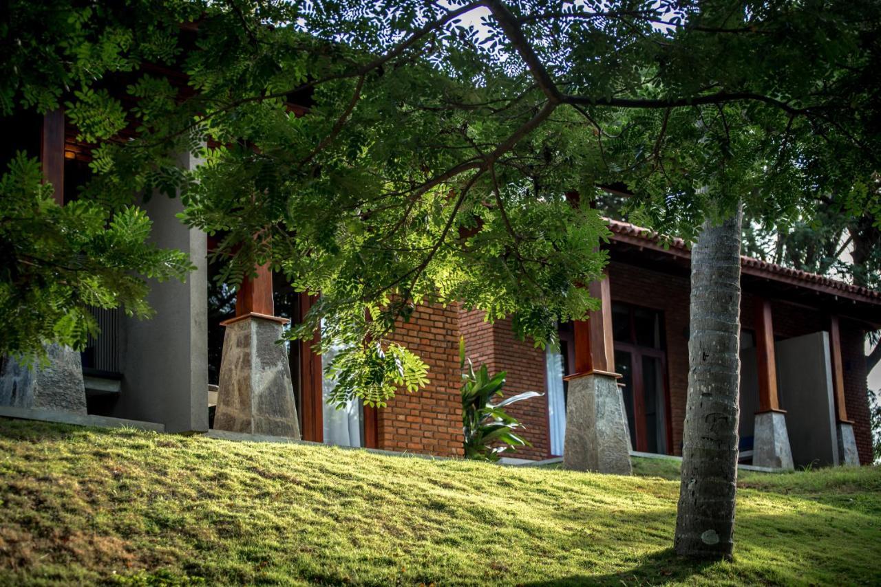 Victoria Golf Resort Digana Ngoại thất bức ảnh